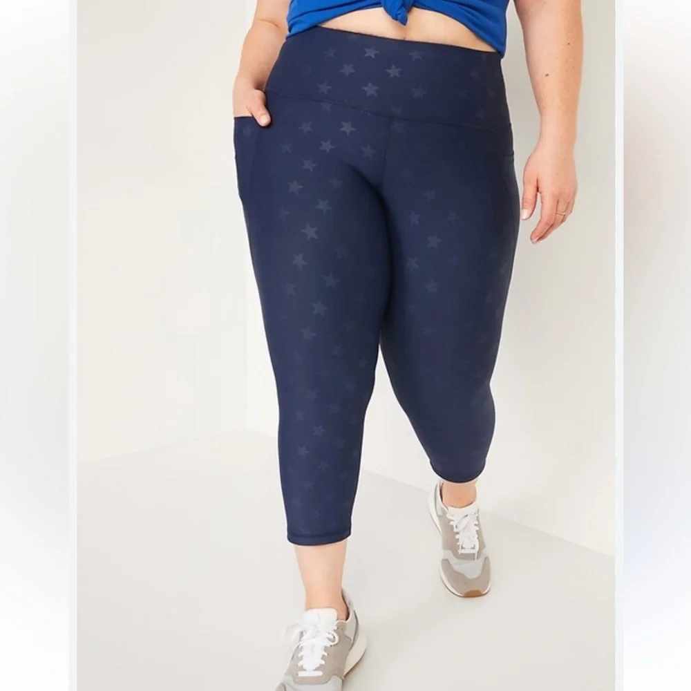 Old Navy Active Powersoft small tall blue star cropped leggings activewear